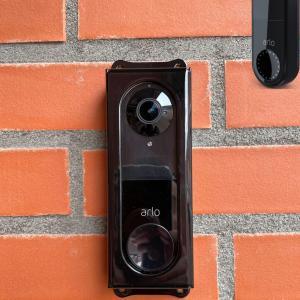 Arlo Wired Türklingel-Schutz // Edelstahl Schwarz // Diebstahlschutz-Abdeckung – Video-Türklingel-Schutz – Video-Türklingel-Schutz – Video-Türklingel-Abdeckung – Video-Türklingel-Abdeckung – Video-Türklingel-Abdeckung – Überwachungskamera-Schutz